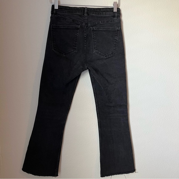 Zara Women’s Black Raw Hem Flare Leg Jeans Size 4 - Picture 4 of 5
